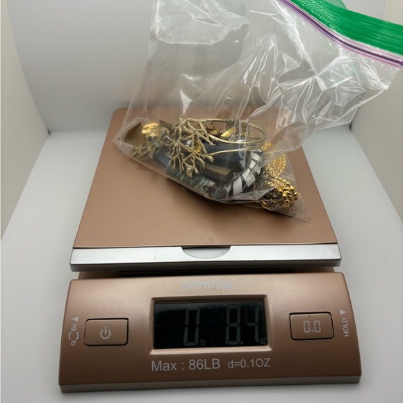 Lot of vintage, newer costume jewelry & real gems; some broken, jewelry making - Picture 11 of 11